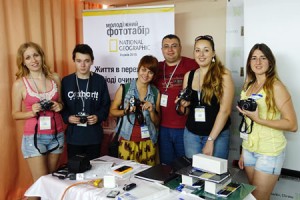 A group of students with their Ukrainian mentor Zorii Fine