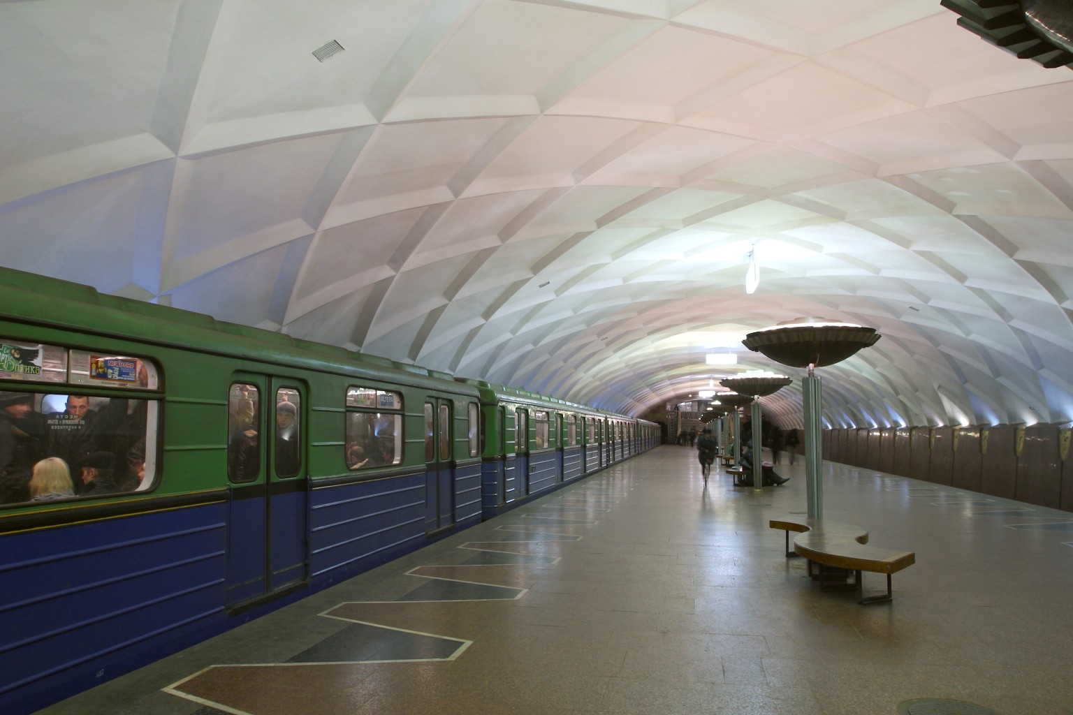 Метро Южный вокзал Харьков